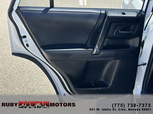 Used 2019 Toyota 4Runner TRD Off-Road Premium AWD/4WD image 20