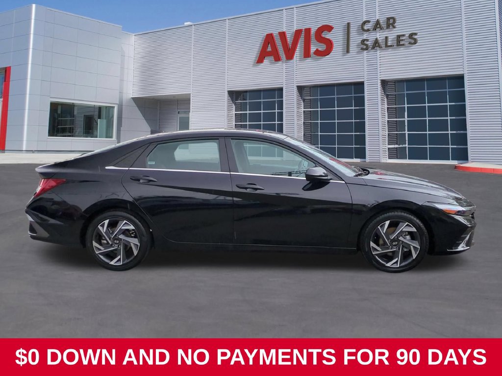 Used 2025 Hyundai Elantra SEL FWD image 5