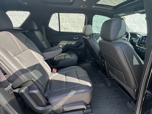 Used 2023 Chevrolet Traverse RS w/ LPO, Floor Liner Package AWD/4WD image 11