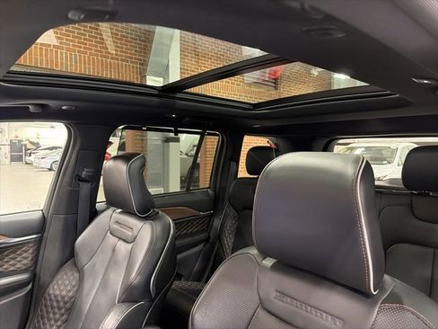 Used 2022 Jeep Grand Cherokee Summit w/ Luxury Tech Group V image 12