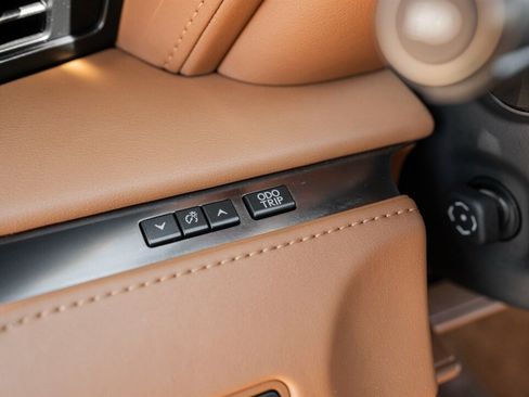 Used 2018 Lexus LC 500 Coupe RWD image 29