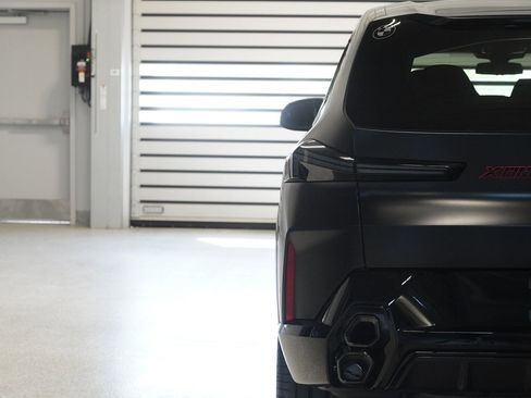 Used 2026 BMW XM Label Red image 9