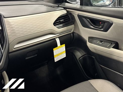 Used 2026 Subaru Forester Premium AWD/4WD image 23