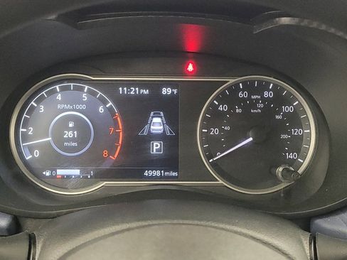 Used 2024 Nissan Versa SV FWD image 23