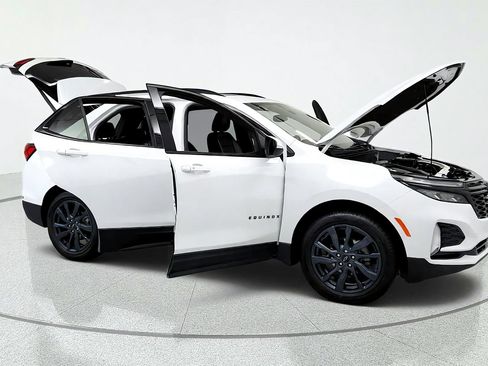 Used 2024 Chevrolet Equinox RS w/ RS Leather Package AWD/4WD image 14