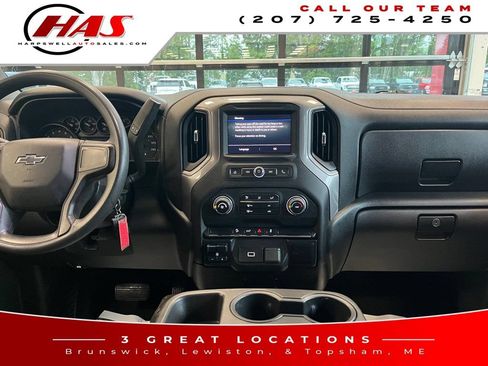 Used 2020 Chevrolet Silverado 1500 Custom Trail Boss w/ Custom Convenience Package AWD/4WD image 17