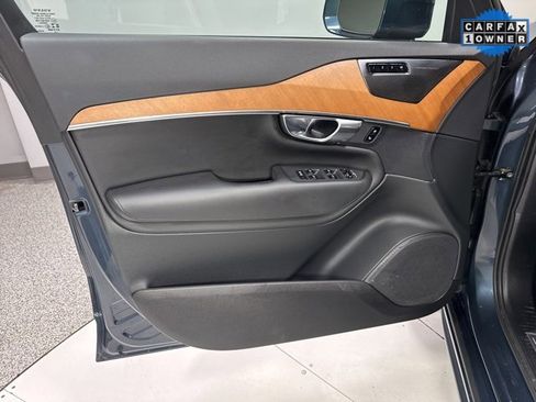 Used 2023 Volvo XC90 B6 Plus w/ Protection Package image 10