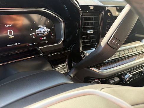 New 2026 GMC Sierra 1500 SLE image 19