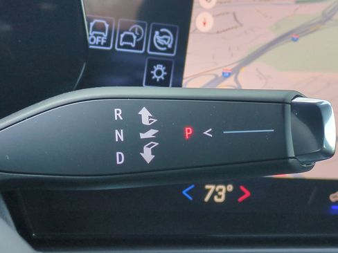 New 2026 Chevrolet Equinox EV LT image 16