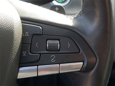 Certified 2023 Cadillac XT4 Premium Luxury w/ Cold Weather Package image 18