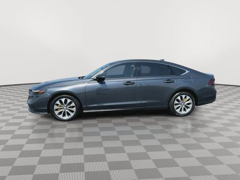 Used 2023 Honda Accord EX image 5