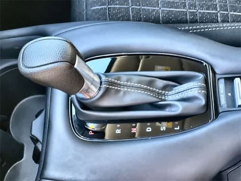 Certified 2025 Honda HR-V LX image 16