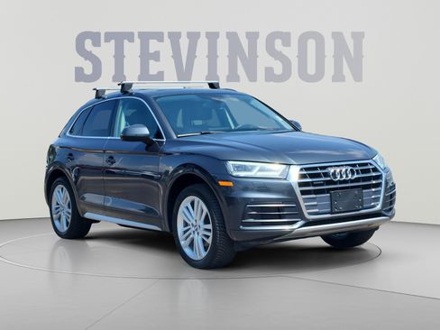 Used 2019 Audi Q5 2.0T Premium Plus w/ Premium Plus Package AWD/4WD image 7