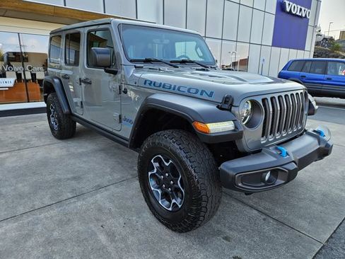 Used 2023 Jeep Wrangler Unlimited Rubicon 4xe w/ Cold Weather Group AWD/4WD image 3