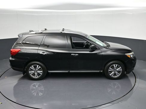 Used 2019 Nissan Pathfinder S FWD image 24
