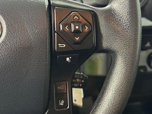 Used 2019 Toyota Tacoma SR w/ SR Convenience Package image 18