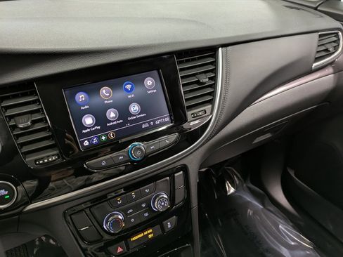 Used 2022 Buick Encore Preferred w/ Safety Package image 10