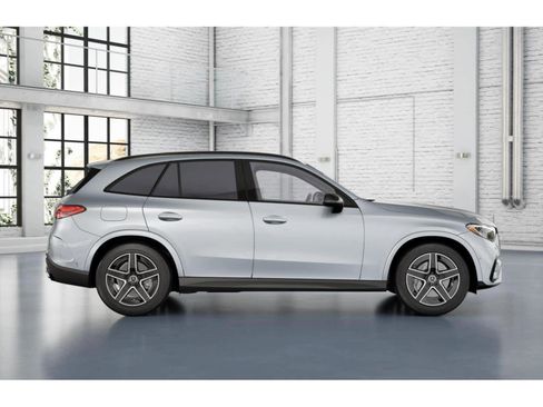 Used 2025 Mercedes-Benz GLC 300 GLC 300 image 15