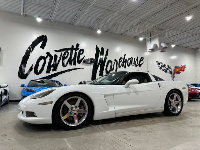 Used 2005 Chevrolet Corvette Coupe w/ Preferred Equipment Group RWD image 24