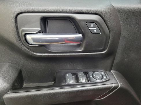 Used 2019 Chevrolet Silverado 1500 Custom Trail Boss w/ Custom Convenience Package AWD/4WD image 27