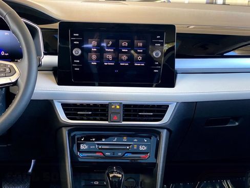 New 2026 Volkswagen Taos SE AWD/4WD image 27