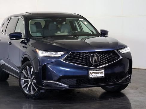 Used 2025 Acura MDX SH-AWD w/ Technology Package image 6