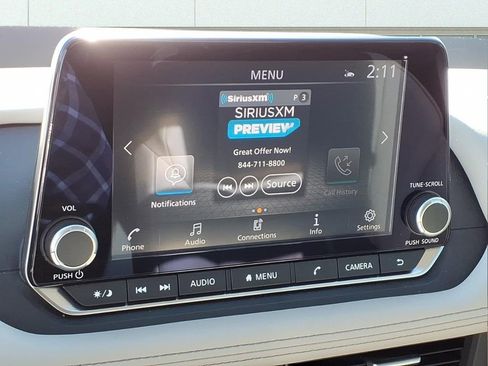 Used 2026 Nissan Rogue SV w/ SV Premium Package image 17