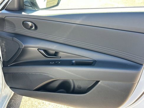 New 2025 Hyundai Elantra Sport image 14