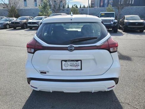 Certified 2025 Nissan Kicks Play S image 5