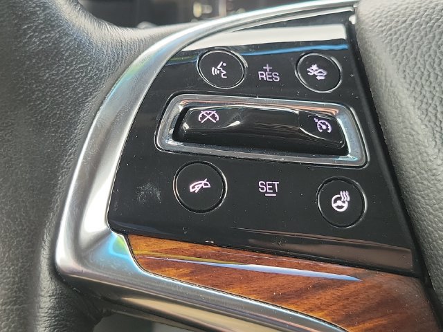 Used 2015 Cadillac Escalade Luxury AWD/4WD image 11