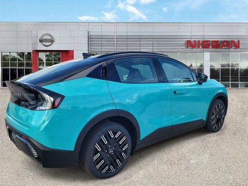 New 2026 Nissan Leaf Platinum+ FWD image 2