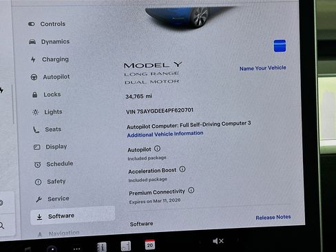 Used 2023 Tesla Model Y Long Range image 18