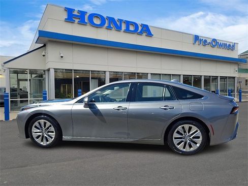 Used 2022 Toyota Mirai XLE image 7