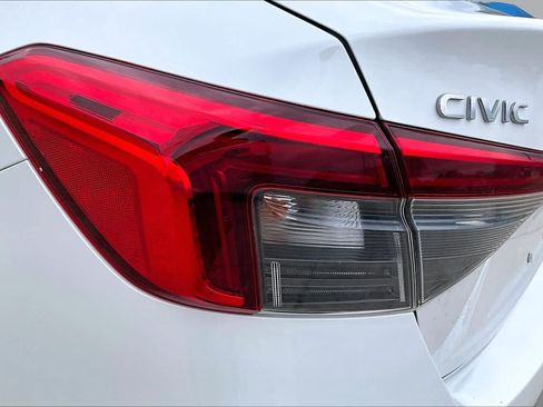 Used 2022 Honda Civic Sport image 29