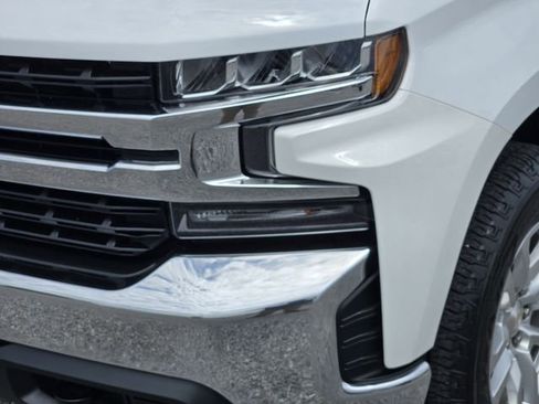 Used 2019 Chevrolet Silverado 1500 LT w/ Texas Edition AWD/4WD image 8