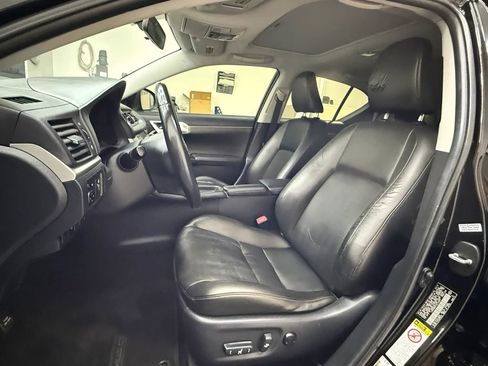 Used 2013 Lexus CT 200h FWD image 14