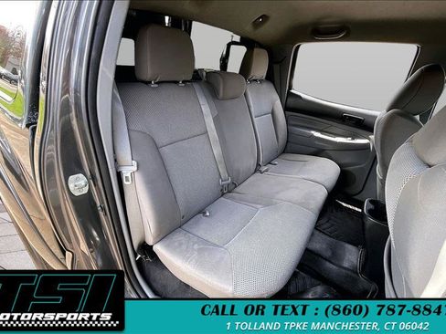 Used 2012 Toyota Tacoma 4x4 Double Cab w/ TRD Off-Road Pkg image 27