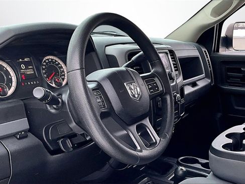 Used 2017 RAM 2500 Tradesman w/ Chrome Appearance Group image 15