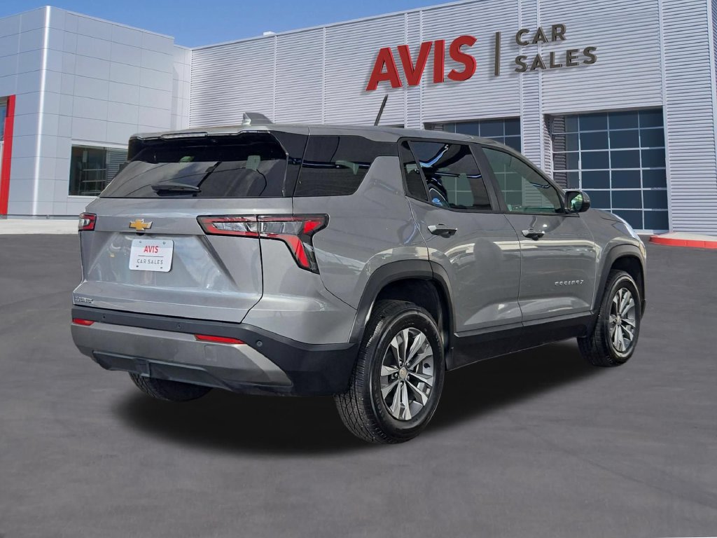 Used 2026 Chevrolet Equinox LT FWD image 6