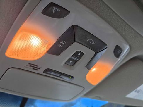 Used 2014 Toyota Sienna XLE FWD image 27