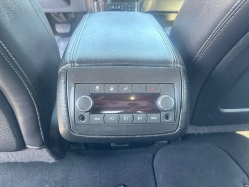 Used 2017 GMC Acadia Limited SLT AWD/4WD image 38