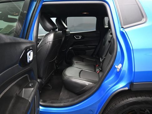 Used 2022 Jeep Compass Latitude FWD image 21