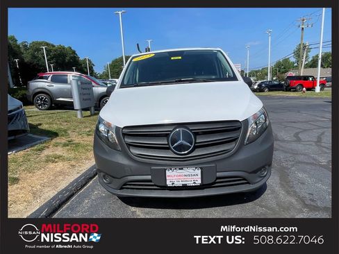 Used 2023 Mercedes-Benz Metris image 7