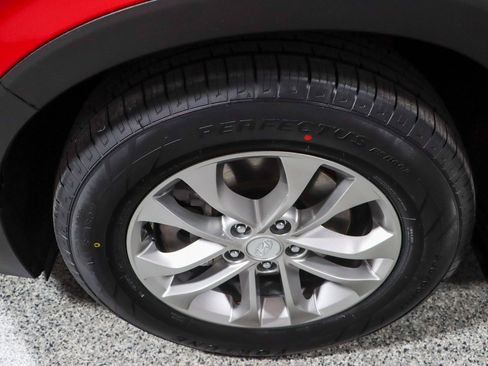 Used 2020 Hyundai Santa Fe SEL image 9