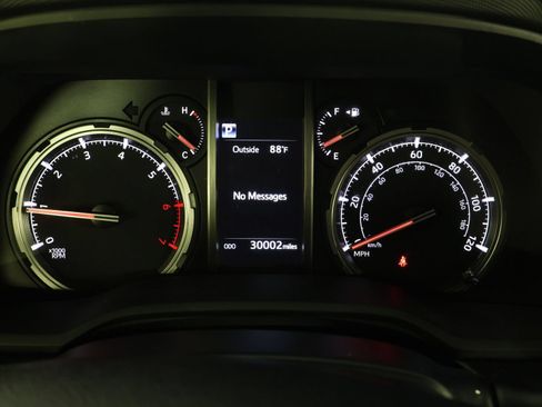 Used 2023 Toyota 4Runner TRD Off-Road Premium w/ Moonroof Package AWD/4WD image 12