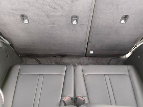 Used 2024 Kia Sorento S w/ Panoramic Sunroof Package FWD image 9