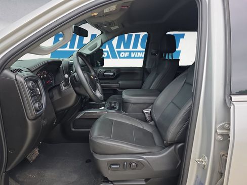 Used 2023 Chevrolet Silverado 2500 LTZ w/ LTZ Convenience Package AWD/4WD image 9