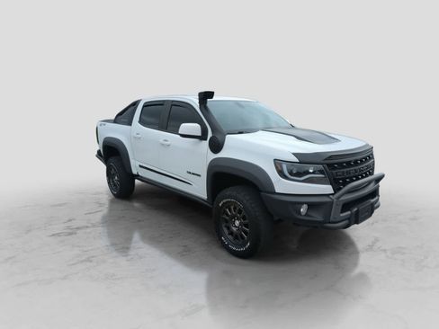 Used 2019 Chevrolet Colorado ZR2 w/ Colorado ZR2 Bison Edition AWD/4WD image 2
