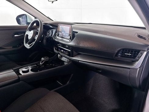 Certified 2023 Nissan Rogue SV image 23