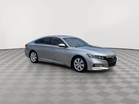 Used 2019 Honda Accord Sport image 2